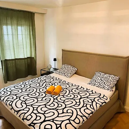 3 Old Town Flat, Munster - Self Checkin - New Appartement