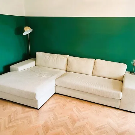 3 Old Town Flat, Munster - Self Checkin - New *
